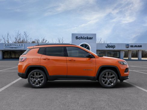 New 2026 Jeep Compass Latitude w/ Sun and Sound Group image 47