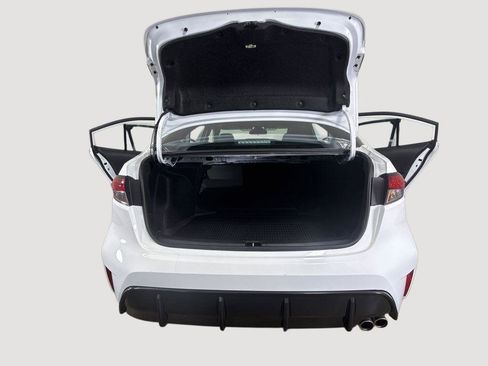 Used 2023 Toyota Corolla SE image 17