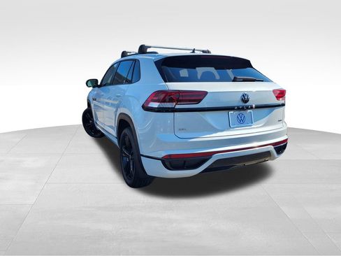 Certified 2023 Volkswagen Atlas Cross Sport SEL R-Line AWD/4WD image 5