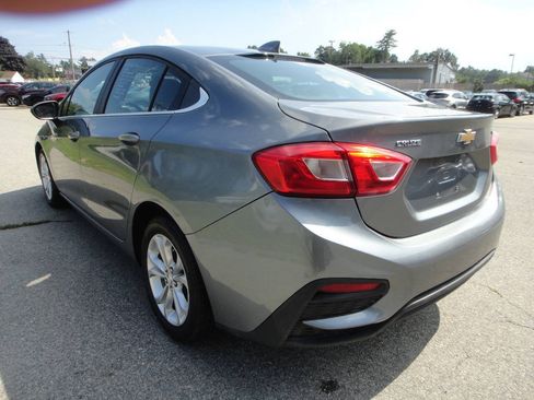 Used 2019 Chevrolet Cruze LT FWD image 6