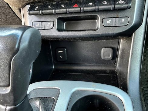 Used 2018 Chevrolet Colorado ZR2 image 30