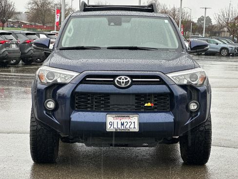 Used 2022 Toyota 4Runner SR5 Premium w/ Moonroof Package image 9
