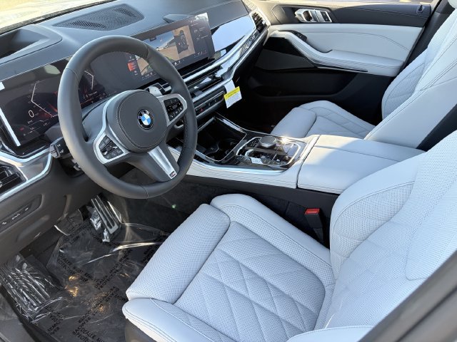 Used 2026 BMW X5 sDrive40i w/ M Sport Package RWD image 18