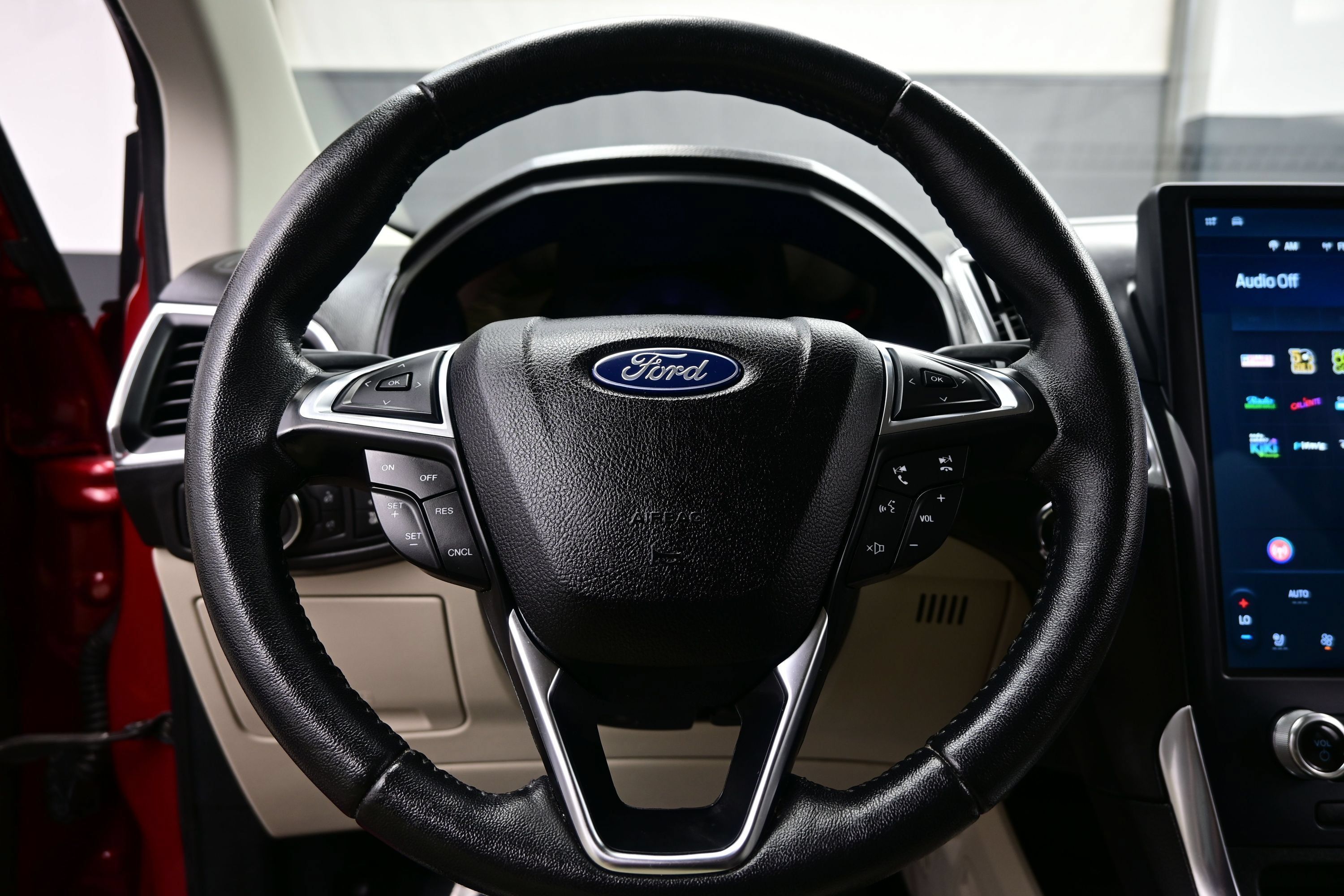 Used 2022 Ford Edge Titanium AWD/4WD image 26