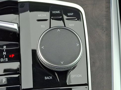 Certified 2025 BMW X5 xDrive50e w/ Climate Comfort Package image 27