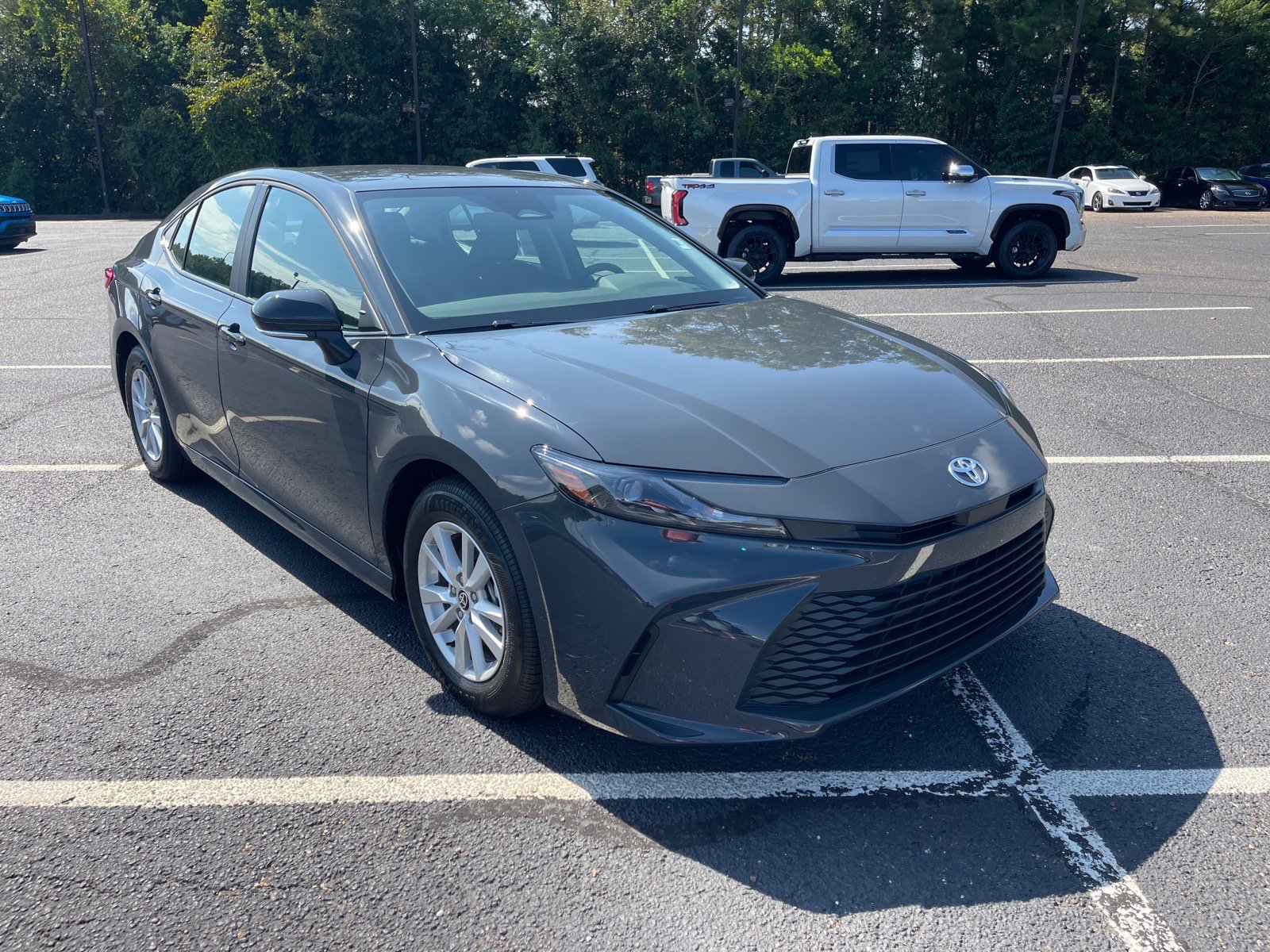 Used 2026 Toyota Camry LE w/ Convenience Package FWD image 1