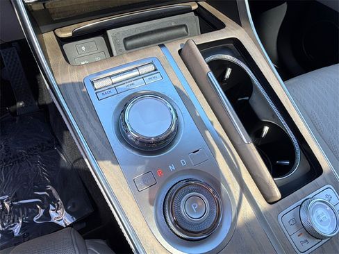 Used 2024 Genesis GV80 2.5T w/ Advanced Package image 32