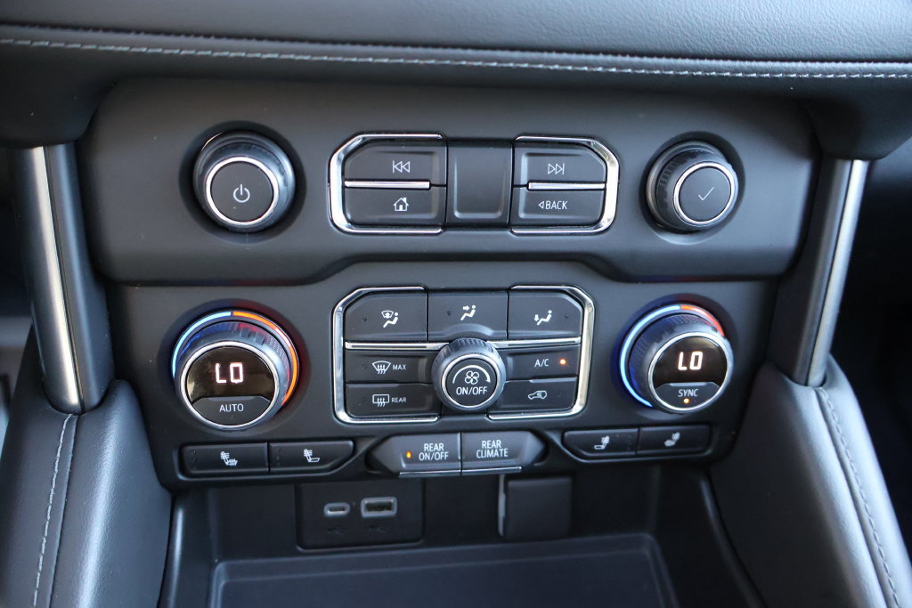 Used 2021 Chevrolet Tahoe LT AWD/4WD image 33