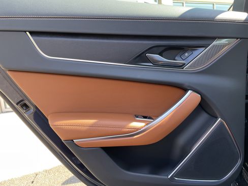 Used 2024 Jaguar XF R-Dynamic SE image 12