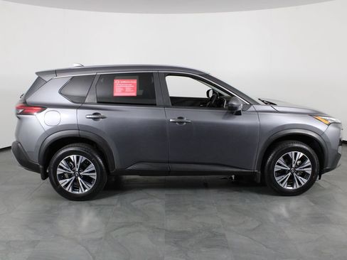 Certified 2022 Nissan Rogue SV FWD image 12