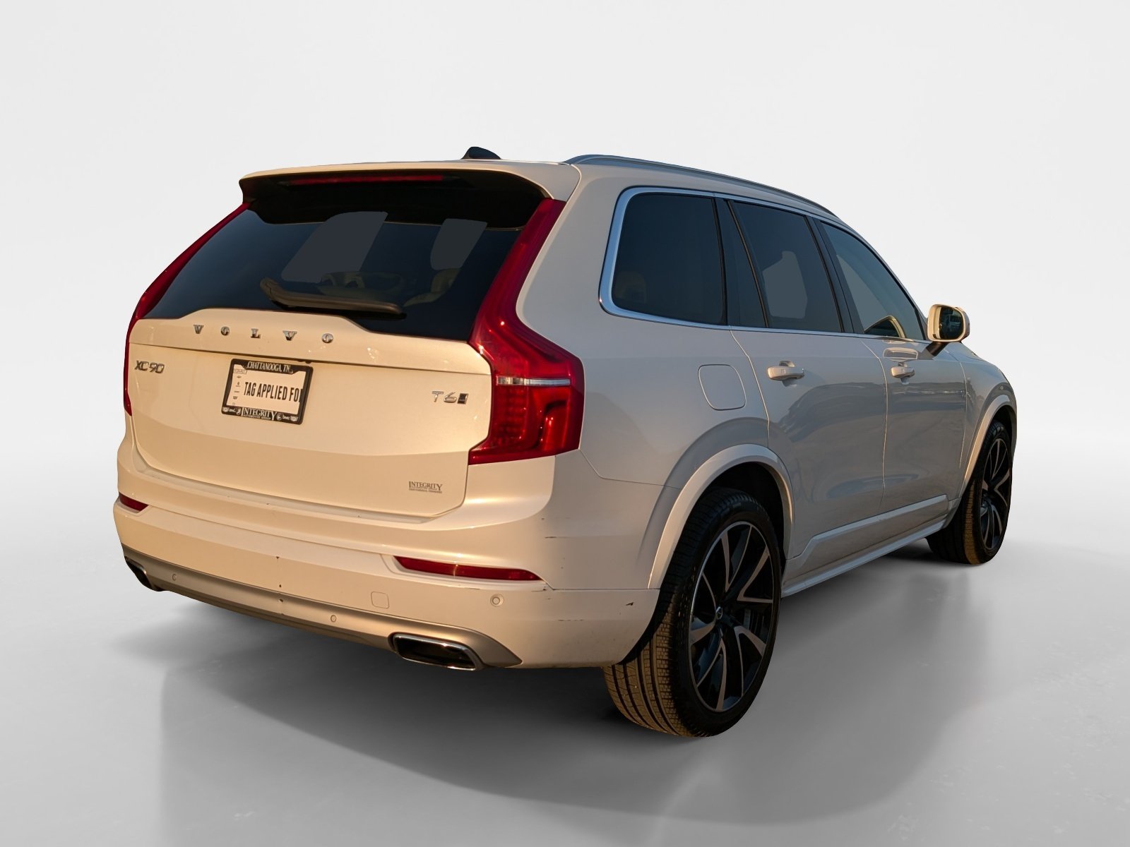 Used 2020 Volvo XC90 T6 Momentum w/ Protection Package AWD/4WD image 6