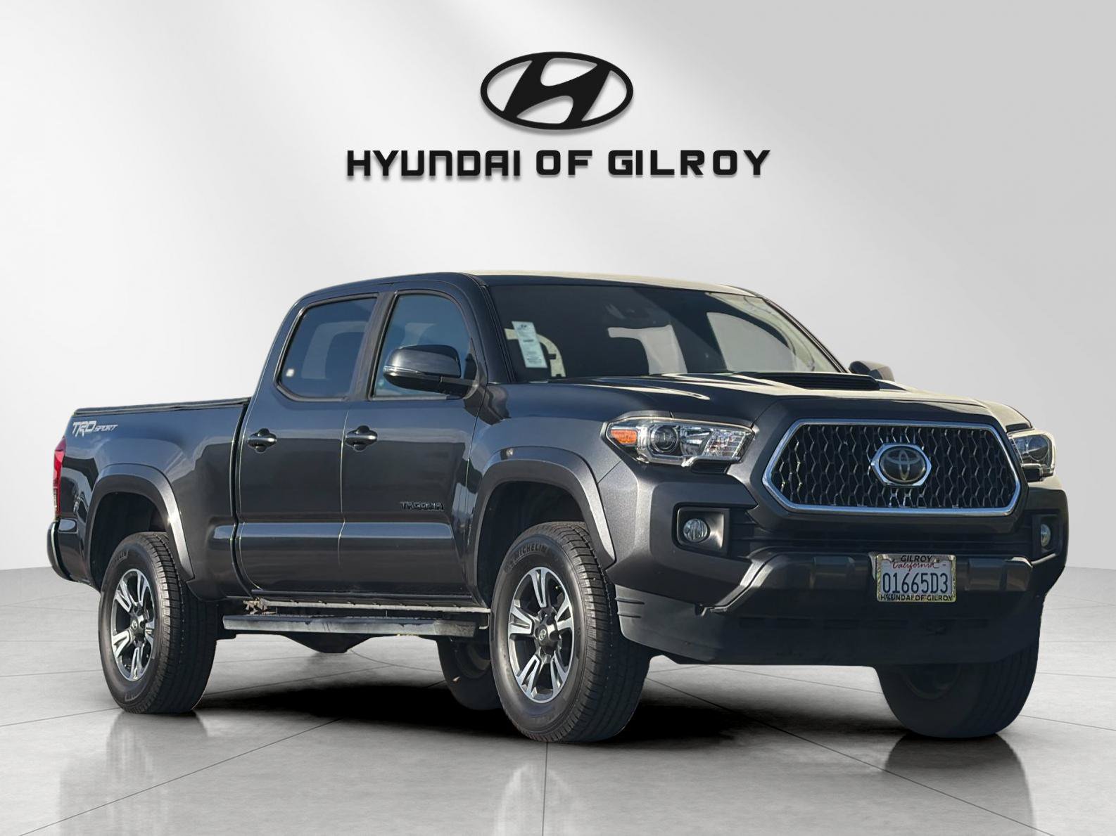 Used 2019 Toyota Tacoma TRD Sport w/ Technology Package RWD image 7
