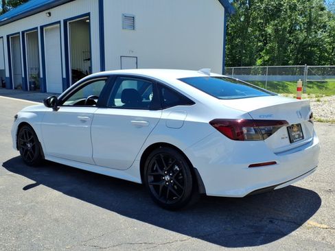 Used 2025 Honda Civic Sport image 8