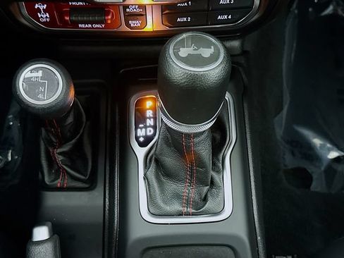 Used 2021 Jeep Wrangler Unlimited Rubicon AWD/4WD image 16