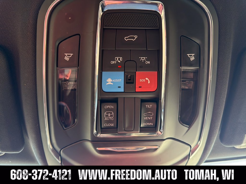 Used 2024 Jeep Grand Cherokee L Altitude AWD/4WD image 22