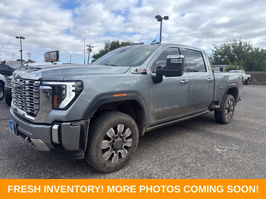 Used 2024 GMC Sierra 2500 Denali w/ Denali Reserve Package AWD/4WD image 5