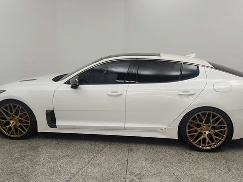 Used 2021 Kia Stinger GT1 RWD image 38