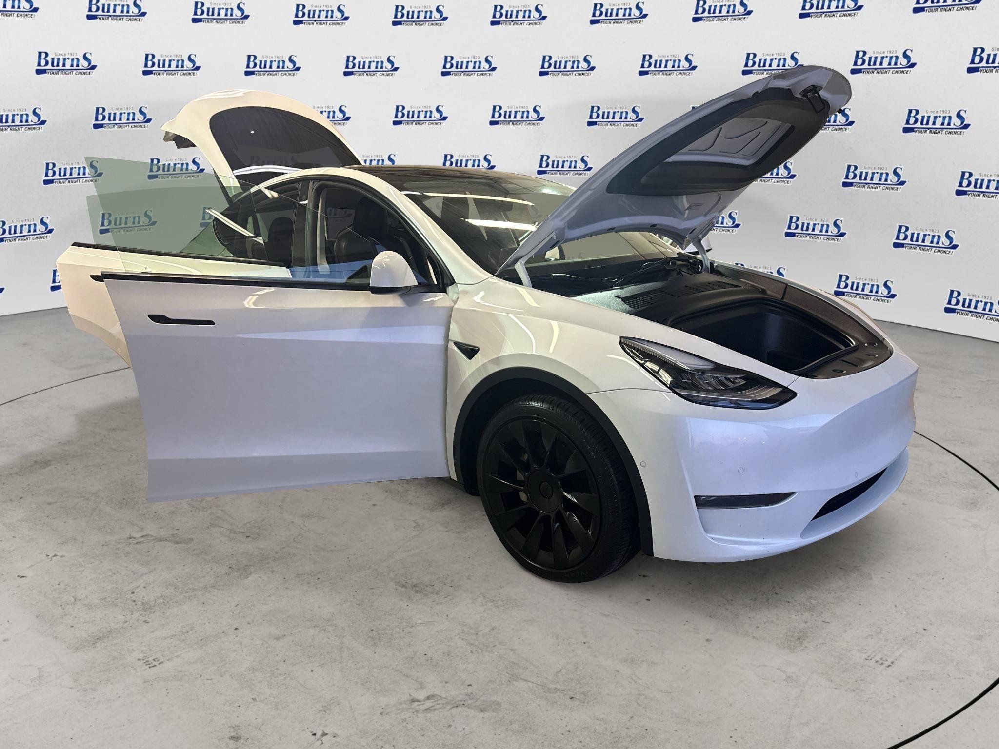 Used 2022 Tesla Model Y Long Range AWD/4WD image 9