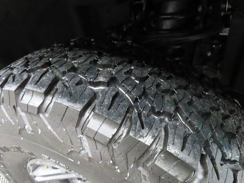 Used 2024 Ford Bronco Raptor w/ Interior Carbon Fiber Pack 6 image 8