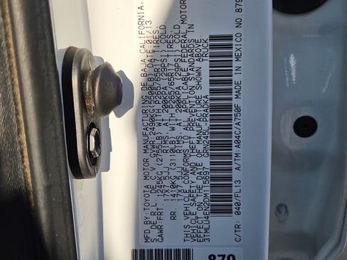 Used 2013 Toyota Tacoma 4x4 Double Cab w/ TRD Sport Pkg image 33