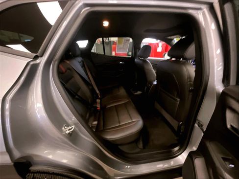 Used 2024 Chevrolet Trax RS w/ Sunroof Package image 16