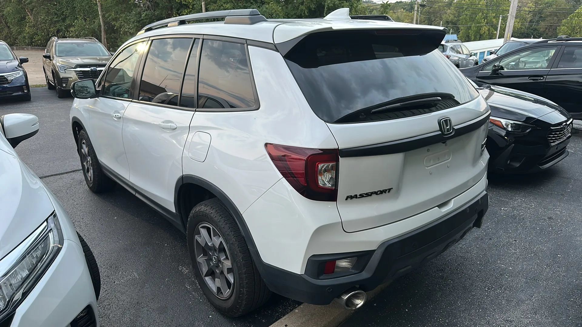Used 2023 Honda Passport TrailSport image 3