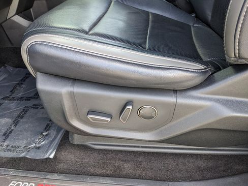 Used 2018 Ford F150 Raptor w/ Equipment Group 802A Luxury image 24