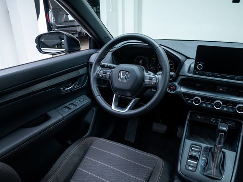 Used 2024 Honda CR-V Sport image 9