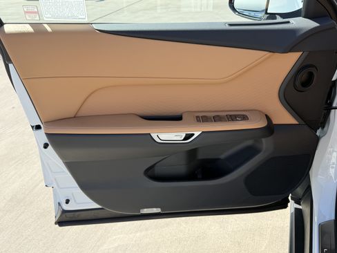 New 2026 Lexus ES 350e FWD image 16
