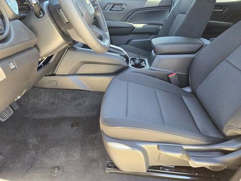 New 2026 Chevrolet Colorado W/T image 9