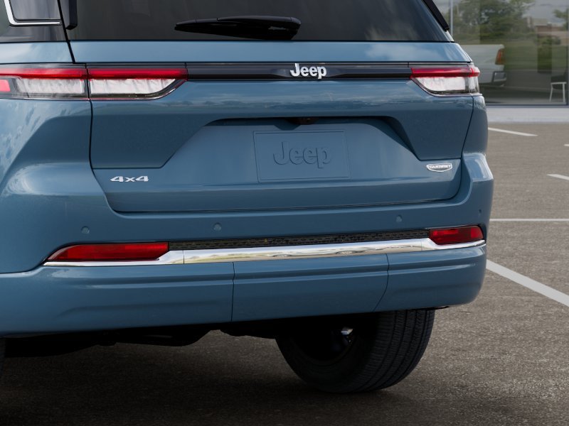 New 2027 Jeep Grand Cherokee Summit w/ Adv Protech Group IV AWD/4WD image 13