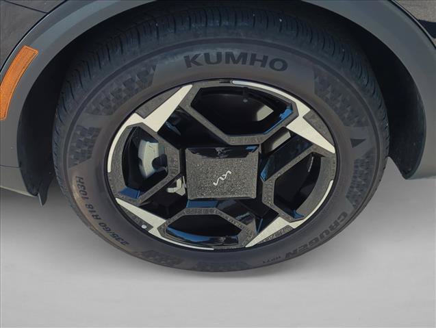 Used 2026 Kia Sportage EX FWD image 24