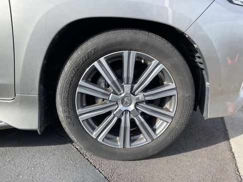 Used 2017 Lexus LX 570 4WD w/ Luxury Package image 8