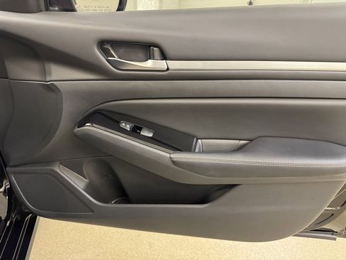 Used 2023 Nissan Altima 2.5 SV image 26