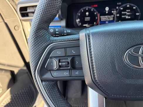 Used 2026 Toyota Tacoma TRD Sport w/ TRD Sport Upgrade Package AWD/4WD image 25