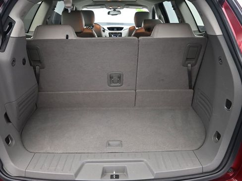 Used 2016 Chevrolet Traverse LT image 36