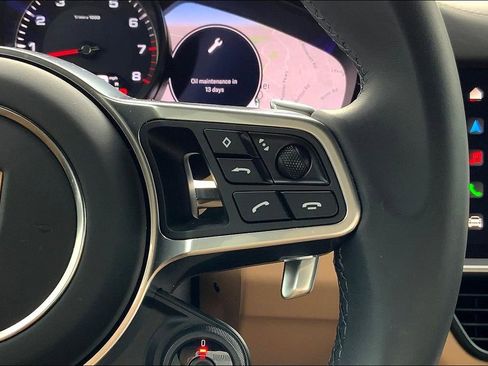 Used 2023 Porsche Cayenne S image 19