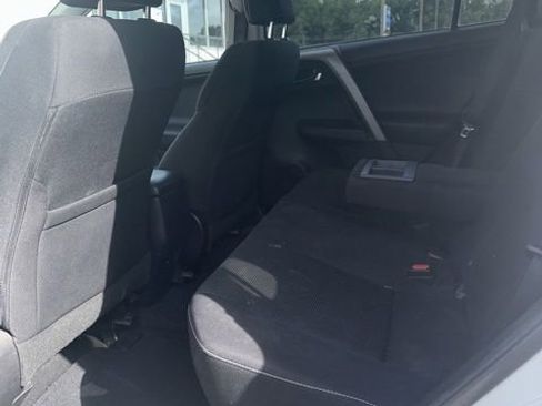 Used 2016 Toyota RAV4 XLE FWD image 13