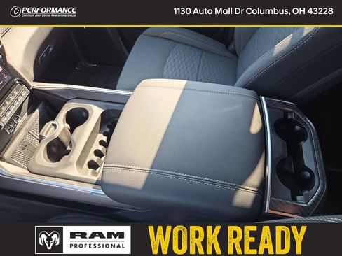 New 2026 RAM 2500 Big Horn AWD/4WD image 34