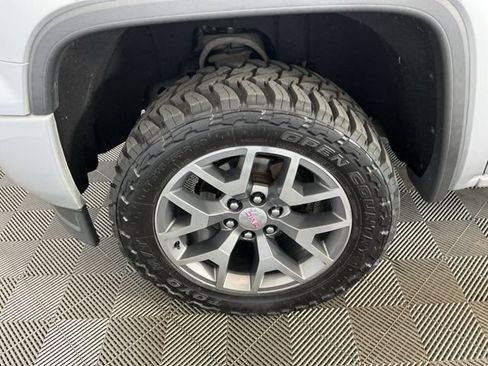 Used 2014 GMC Sierra 1500 SLT w/ All-Terrain Package AWD/4WD image 7