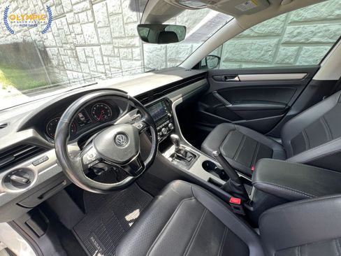 Used 2020 Volkswagen Passat 2.0T SE FWD image 20