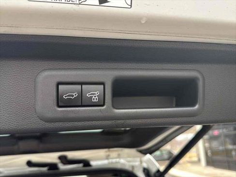 Used 2023 Toyota Sequoia Capstone image 39