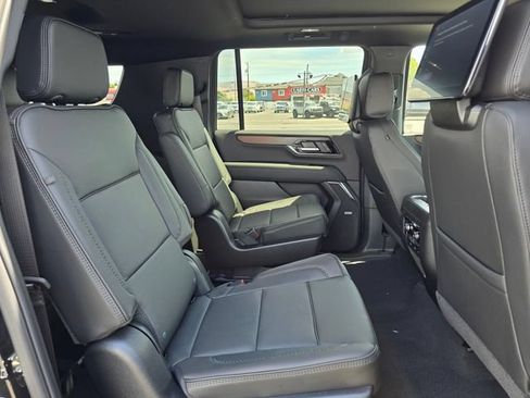 New 2026 GMC Yukon XL Denali w/ Denali Reserve Package AWD/4WD image 12