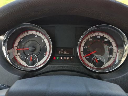 Used 2019 Dodge Grand Caravan SE w/ UConnect Hands-Free Group FWD image 24