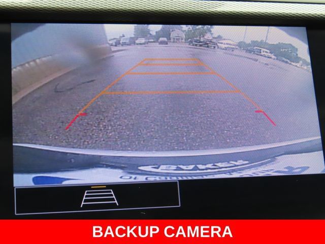 Used 2023 Buick Encore GX Preferred w/ Cold Weather Comfort Package FWD image 5