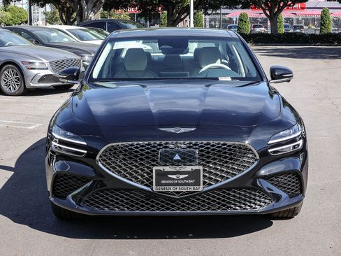 New 2026 Genesis G70 2.5T Prestige image 2