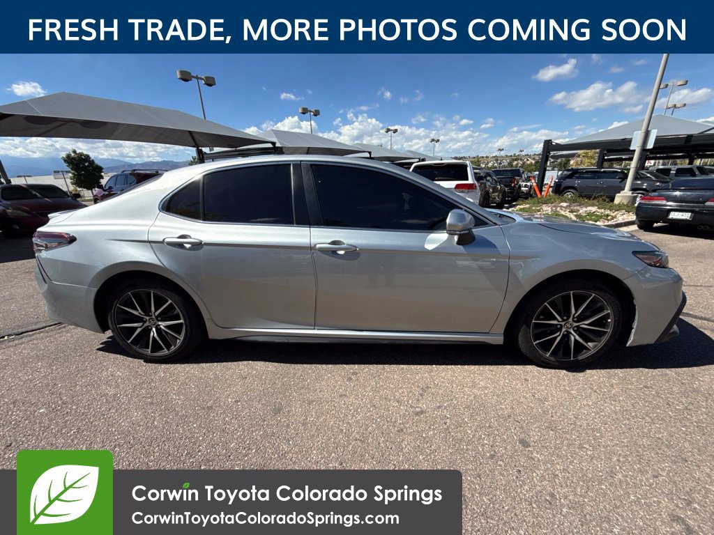 Used 2023 Toyota Camry SE AWD/4WD image 9