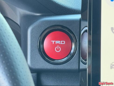 Certified 2026 Toyota 4Runner TRD Off-Road Premium image 26