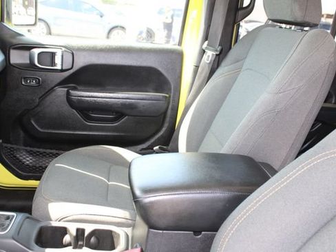 Used 2024 Jeep Wrangler Unlimited Sport AWD/4WD image 30