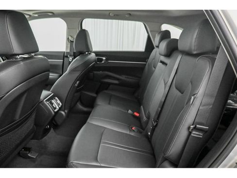New 2026 Kia Sorento S image 12